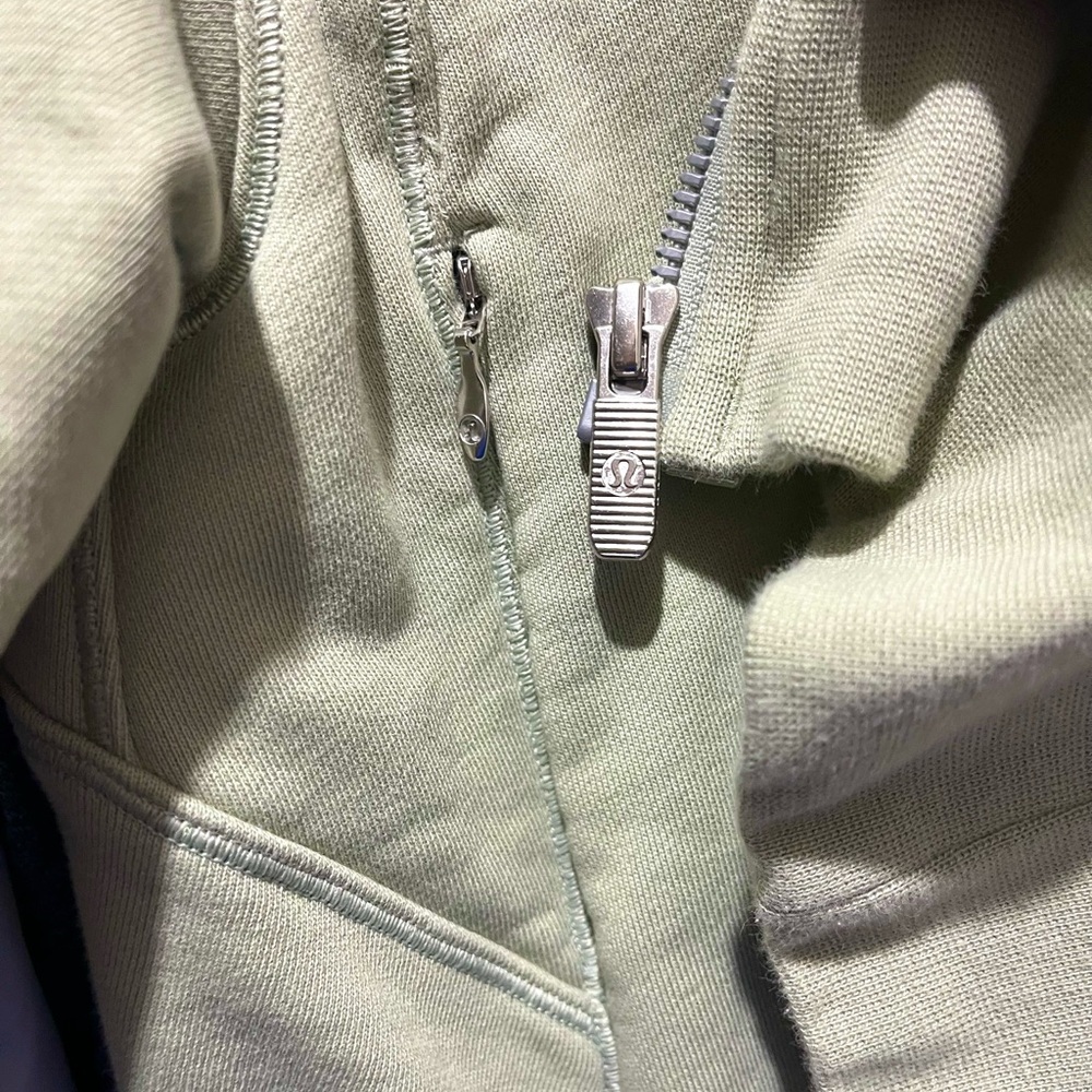 lululemon athletica Light Sage Zip-Up Hooded Sweatshirt - Picture 5 of 5
